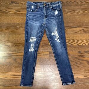 American Eagle Distressed Super Stretch Jegging size 12 Short